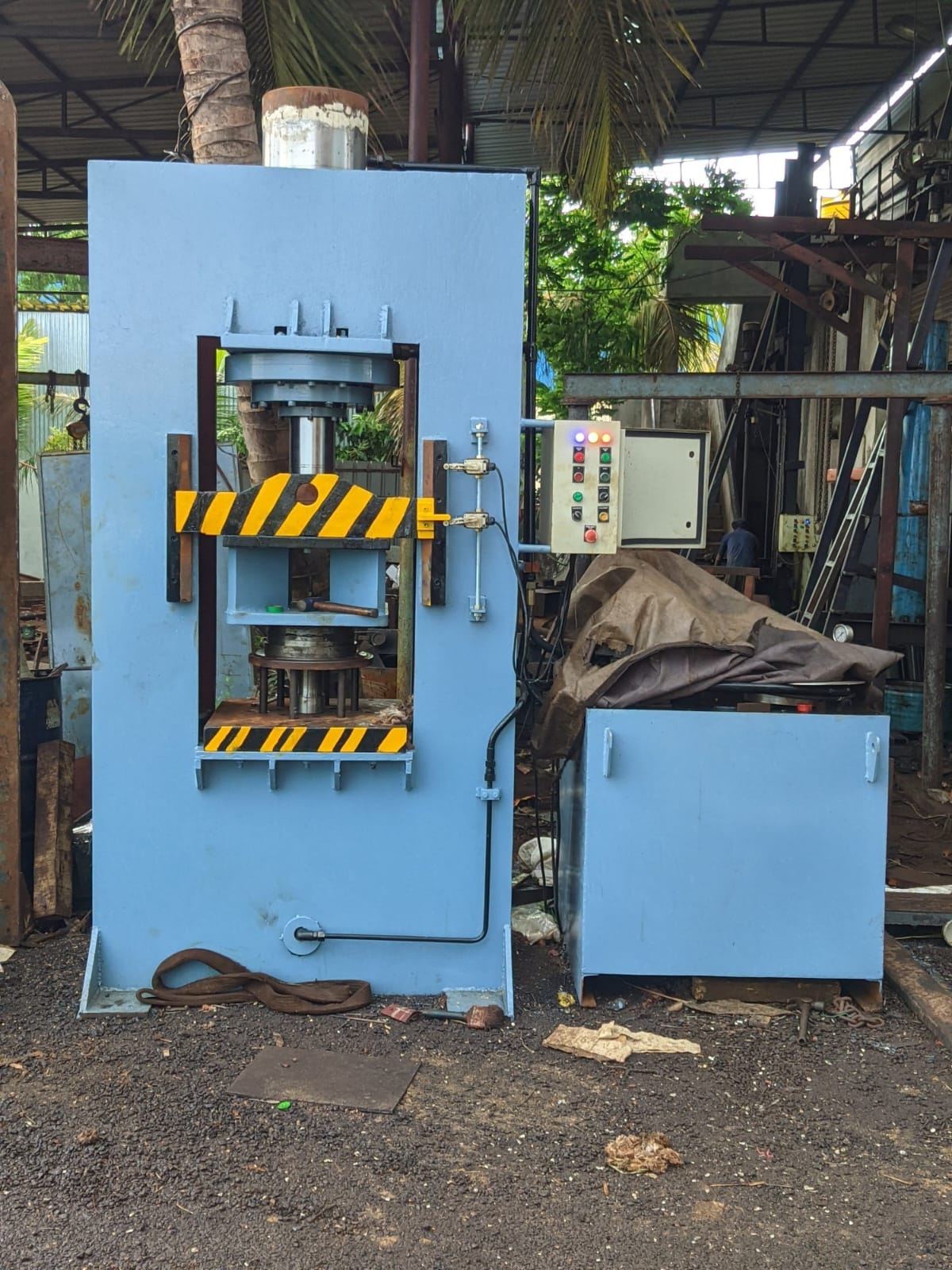 Hydraulic Deep Drawing 